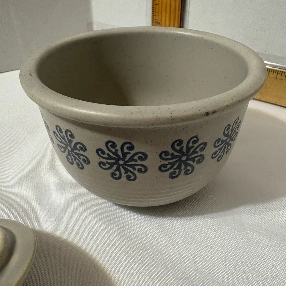 Vintage Pfaltzgraff Folk Art‎ stoneware sugar bowl lid Pottery Gray Blue